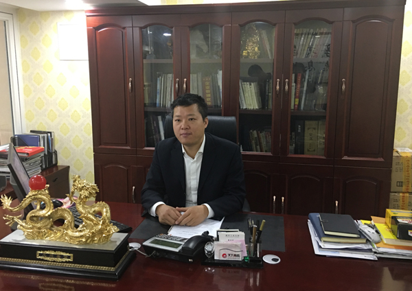 蒙太奇董事長趙廣全攜全體員工給大家拜年啦！